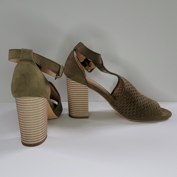 Express Block heel sandals - Picture 3 of 9